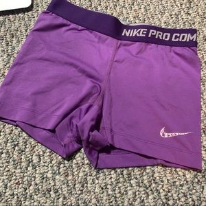 short nike pro combat
